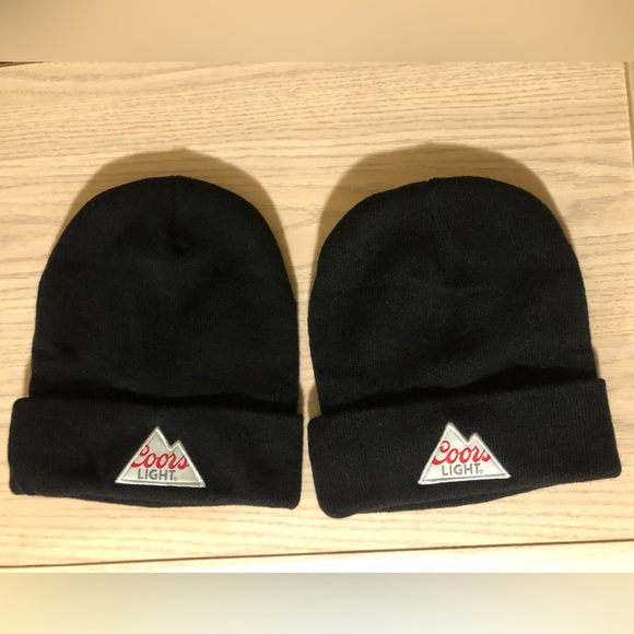 NWOT 2 Toronto Raptors Patch Coors Light Black Red Winter Beanies Toques Hats - Picture 3 of 3